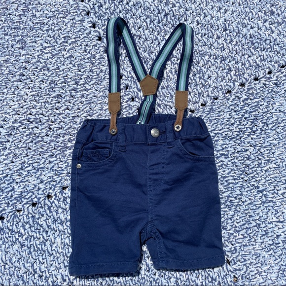 6-9 months - Picture 1 of 3